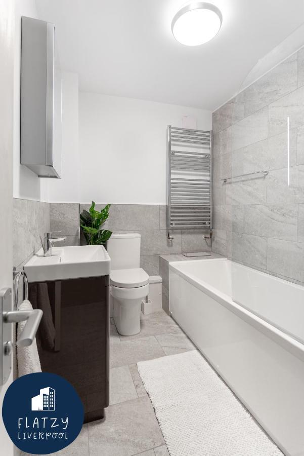 Flatzy - Quiet Sefton Park Luxury Apartment Liverpool